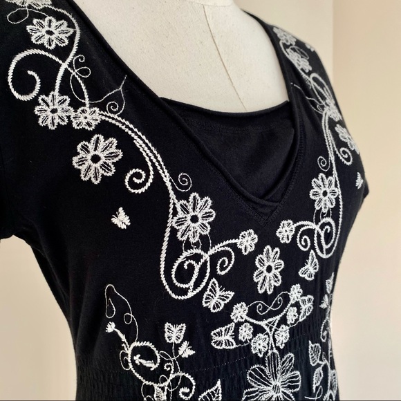 Johnny Was Embroidered Cotton Dress - Picture 4 of 12